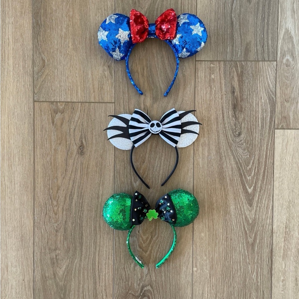 Disney holiday Minnie Mouse Ear Headbands -